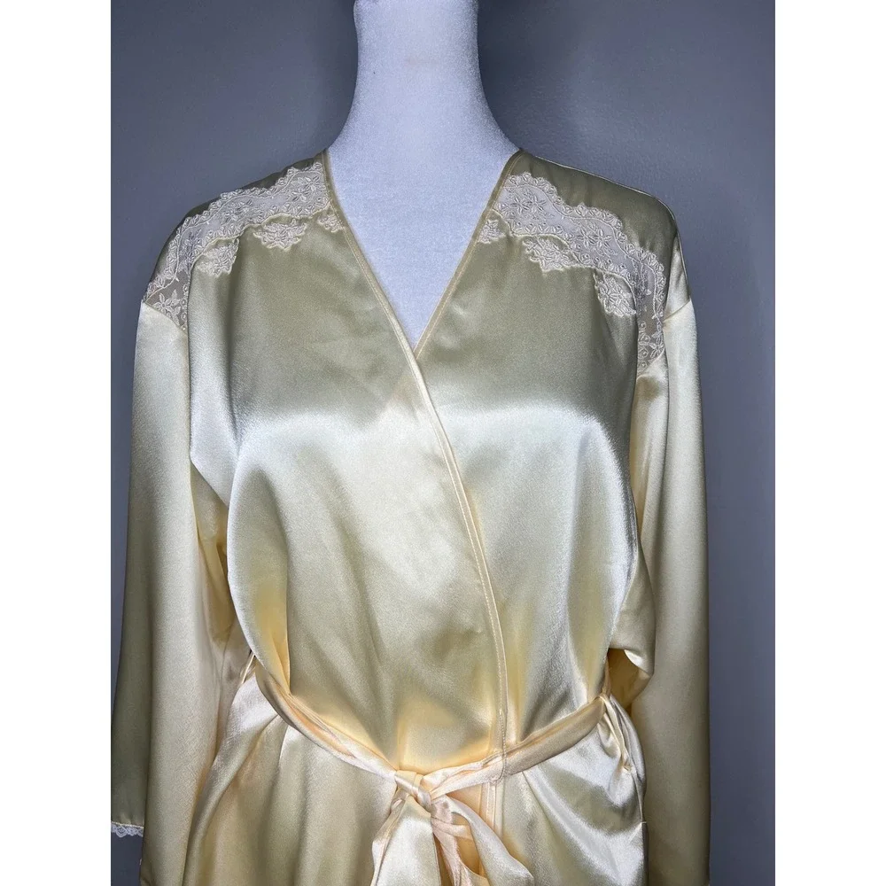Oscar de la Renta Pink Label Butter Yellow Satin Lace Trim Wrap Robe Women's M